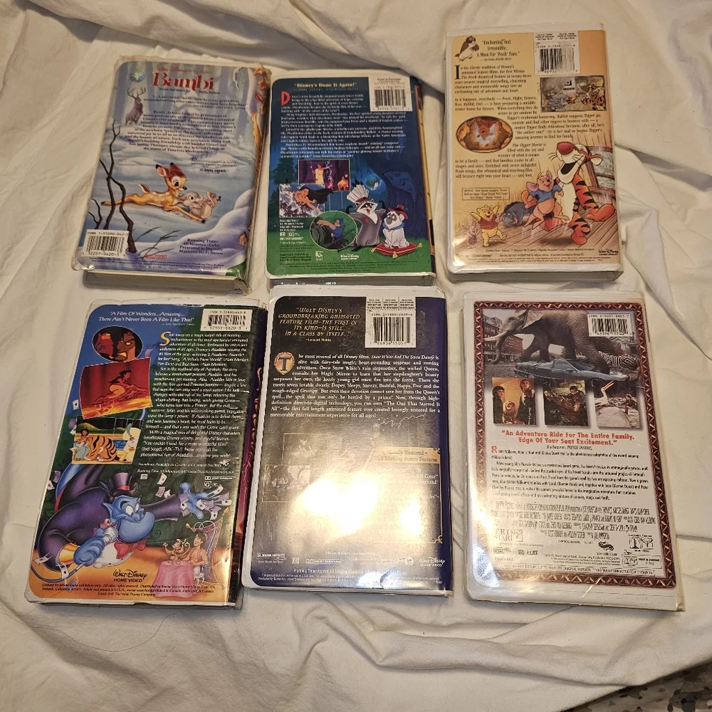 Vintage Disney VHS Collection Bambi Pocahontas‎ Aladdin Etc..